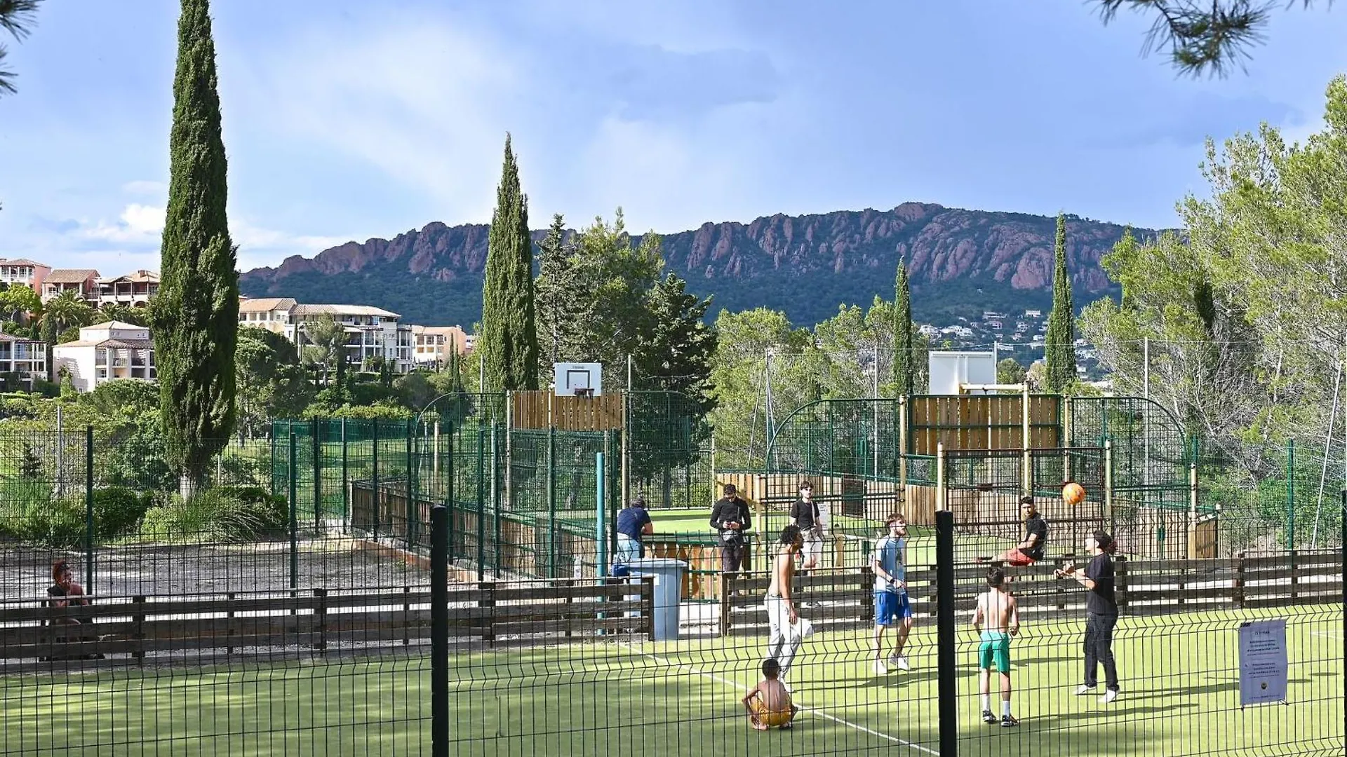 Studio Village Cap Esterel - Le Village-23 By Interhome Saint-Raphaël 0*,  Francja