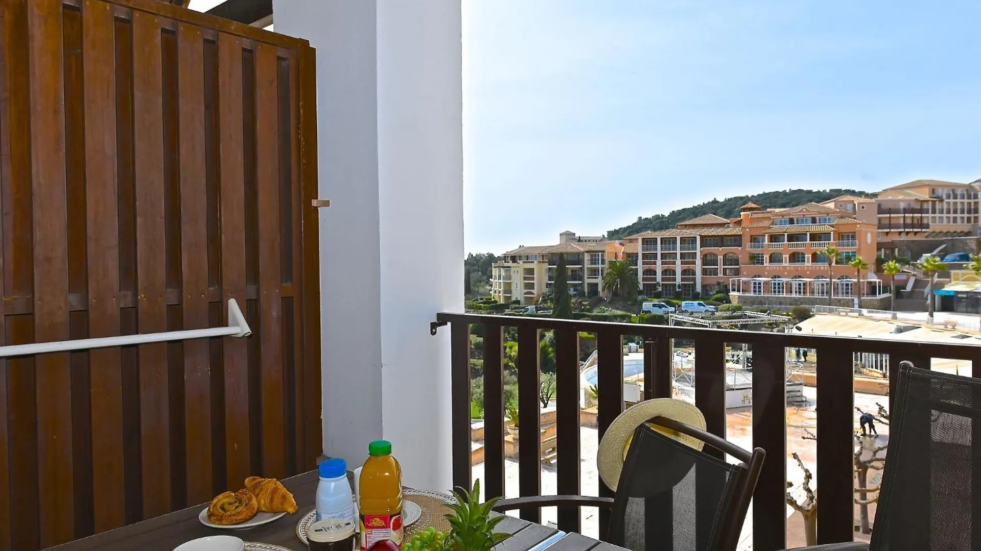 Studio Village Cap Esterel - Le Village-23 By Interhome Saint-Raphaël Apartmán