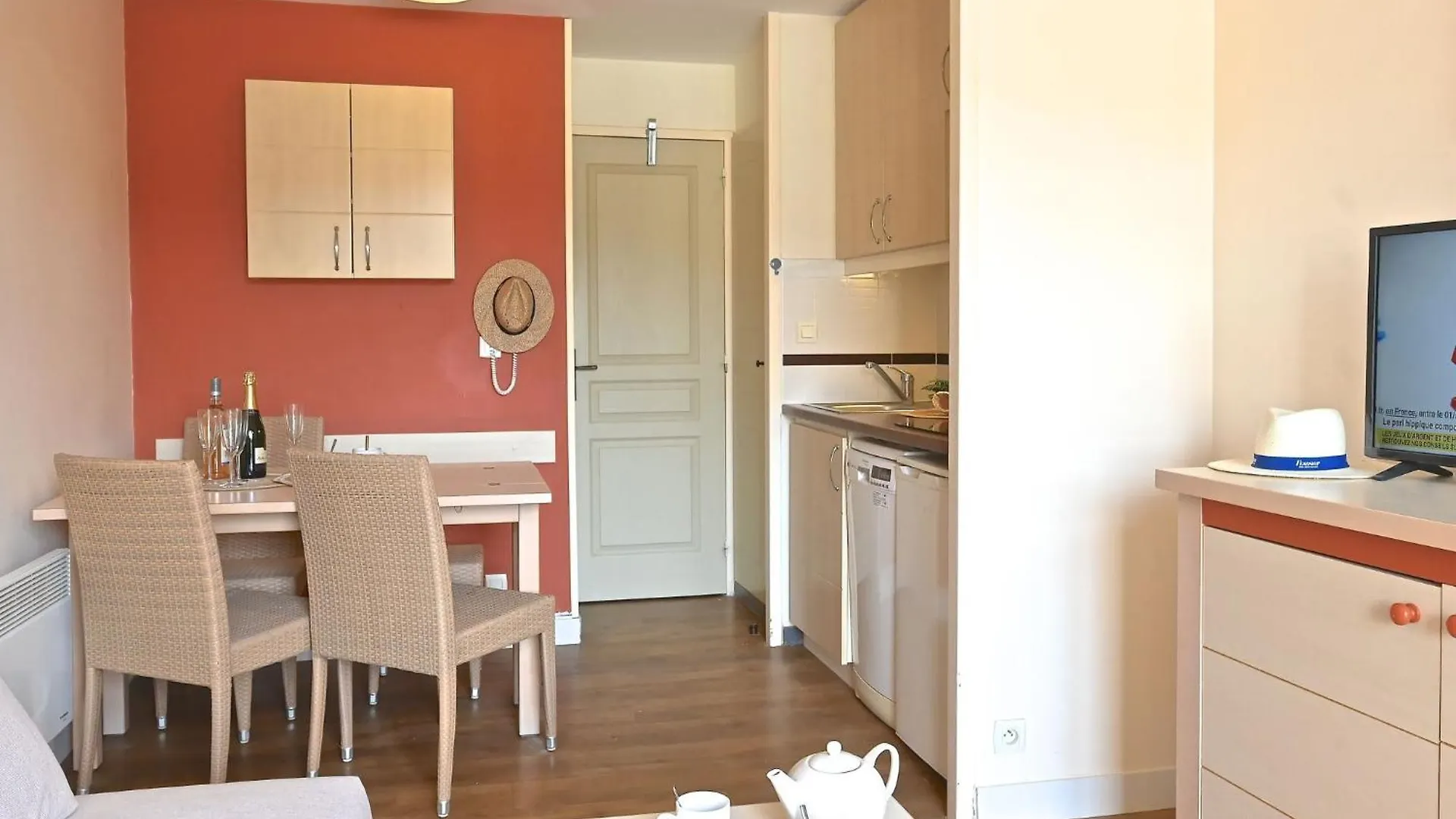 Studio Village Cap Esterel - Le Village-23 By Interhome Saint-Raphaël